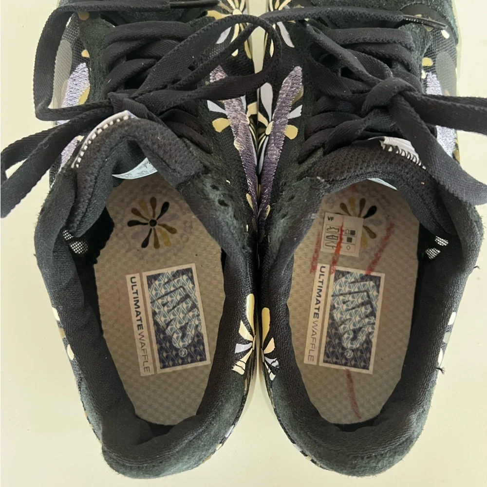 Vans Evdnt Ultimate Waffle Divine Floral Black, size 7.5 - Picture 9 of 11